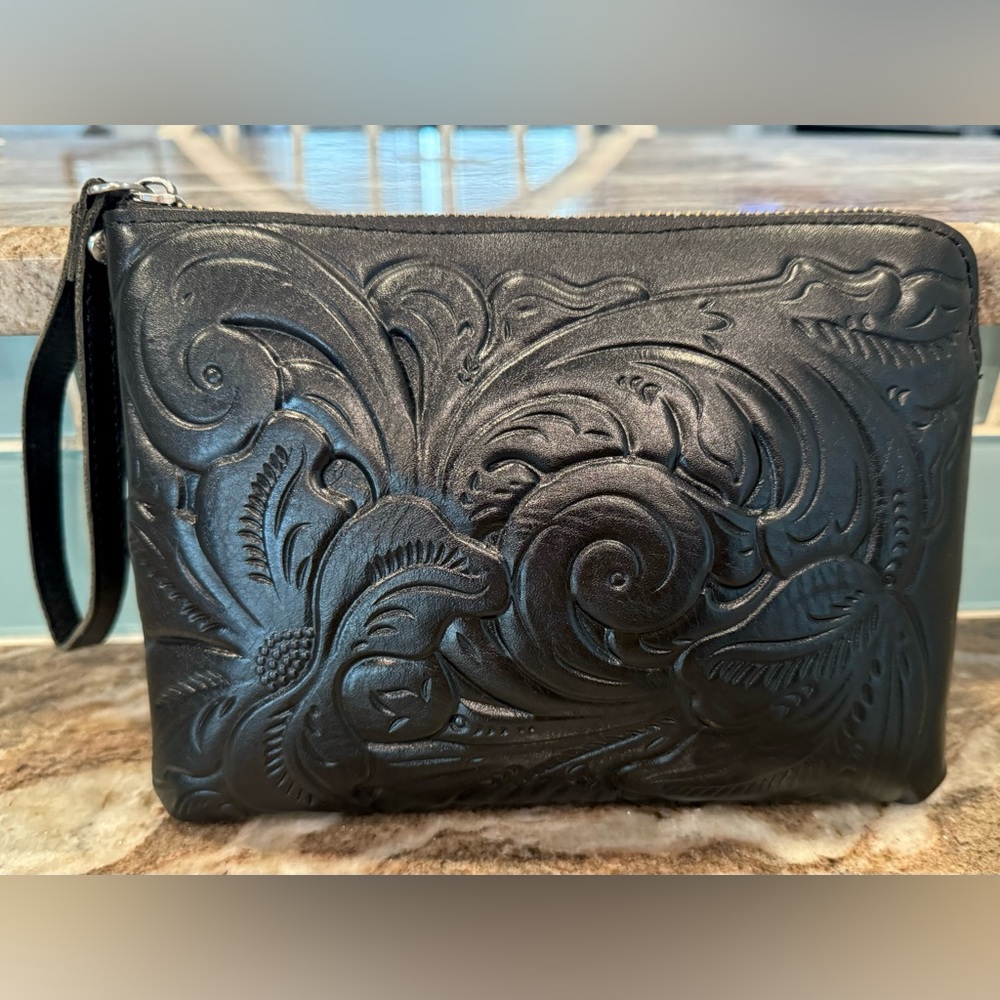 Patricia Nash Cassini Leather Wristlet Clutch